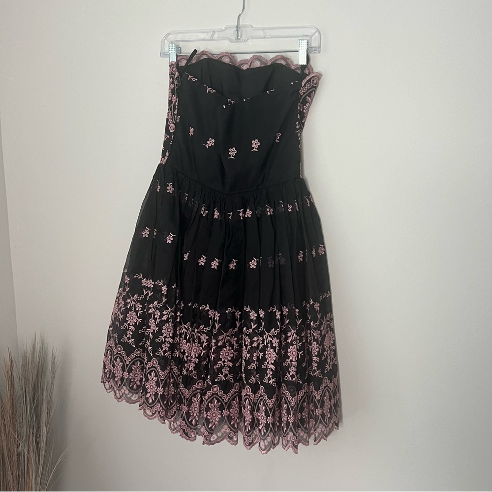 Betsey Johnson Black and Pink Strapless Dress - Picture 6 of 7